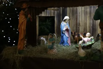 W parafii pw. Chrystusa Dobrego Pasterza można podziwiać szopkę bożonarodzeniową (zdjęcia)