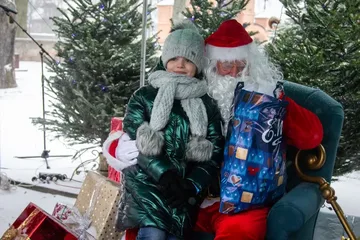Święty Mikołaj odwiedził mieszkańców Broku! (zdjęcia, wideo)