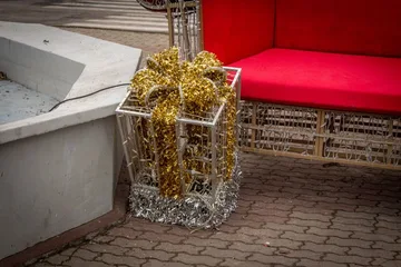 Bożonarodzeniowy klimat wkracza do Ostrowi Mazowieckiej. Pierwsze ozdoby już są! (zdjęcia)