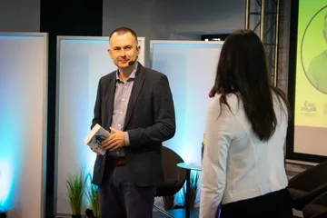 Wykłady i panel dyskusyjny w Starej Elektrowni - II Ostrowskie Forum Bibliotekarzy (zdjęcia) 