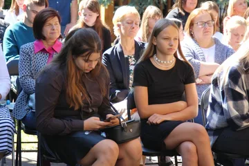 Narodowe Czytanie z Wojewodą Mazowieckim oraz Mazowieckim Kuratorem Oświaty w Letnim Ogrodzie! (zdjęcia, wideo)