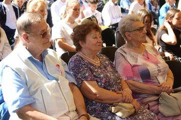 Narodowe Czytanie z Wojewodą Mazowieckim oraz Mazowieckim Kuratorem Oświaty w Letnim Ogrodzie! (zdjęcia, wideo)