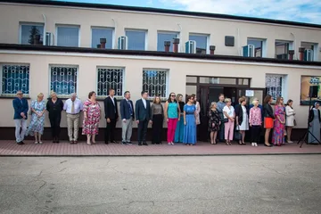 Uczniowie "Ekonomika" powitali nowy rok szkolny (zdjęcia)