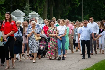 Procesja Bożego Ciała w parafii pw. św. Jozafata w Komorowie (zdjęcia)