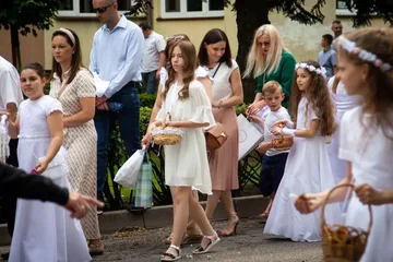 Uroczystości Bożego Ciała w parafii Wniebowzięcia NMP (zdjęcia)