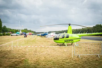 Piknik lotniczy w Grądach trwa (zobacz zdjęcia)