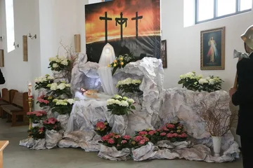Groby Pańskie w ostrowskich parafiach (zdjęcia)
