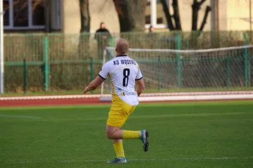 Ostrovia ograła KS Wąsewo. Pożegnalny gol Małkińskiego