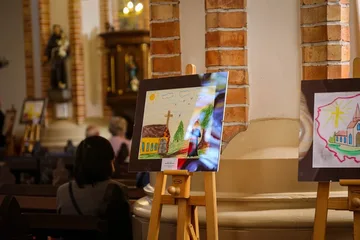 Rozdanie nagród laureatom konkursu plastycznego "PRYMAS KARDYNAŁ STEFAN WYSZYŃSKI" w Zuzeli (zdjęcia)