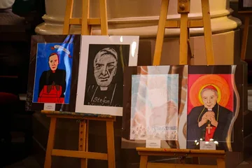 Rozdanie nagród laureatom konkursu plastycznego "PRYMAS KARDYNAŁ STEFAN WYSZYŃSKI" w Zuzeli (zdjęcia)