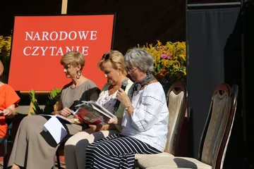 "Narodowe Czytanie" w Ostrowi Mazowieckiej (zdjęcia)