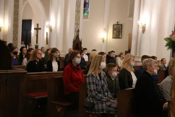 Uroczysta msza święta z okazji rozpoczęcia nowego roku szkolnego (zdjęcia)