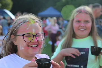 Tak się bawili mieszkańcy Komorowa i okolic na kolorowym festiwalu (zdjęcia) 