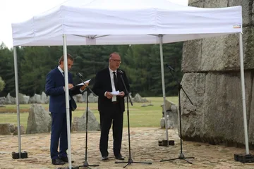 Obchody 78 rocznicy buntu więźniów obozu śmierci Treblinka II 