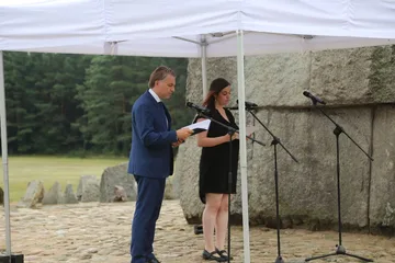 Obchody 78 rocznicy buntu więźniów obozu śmierci Treblinka II 