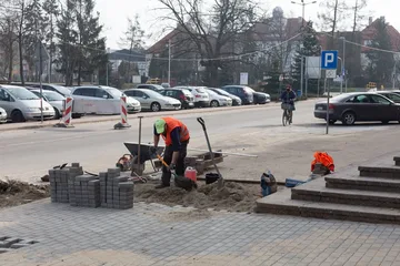 Trwają prace przy ulicy Grota-Roweckiego i 3 Maja (zdjęcia)