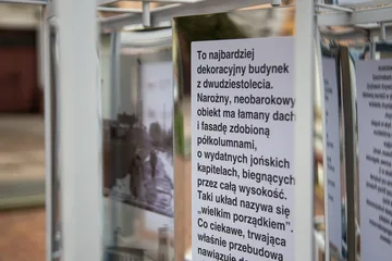 Plenerowa wystawa o historii architektury Ostrowi Mazowieckiej (zdjęcia)
