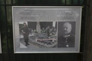 Wystawa plenerowa "Rok 1920 na Ziemi Ostrowskiej" (zdjęcia)
