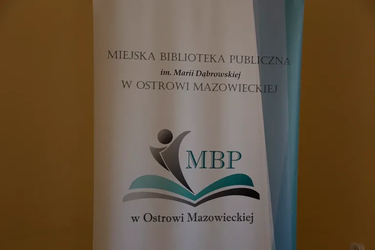 Warsztaty graficzne zorganizowane przez MBP (zdjęcia)