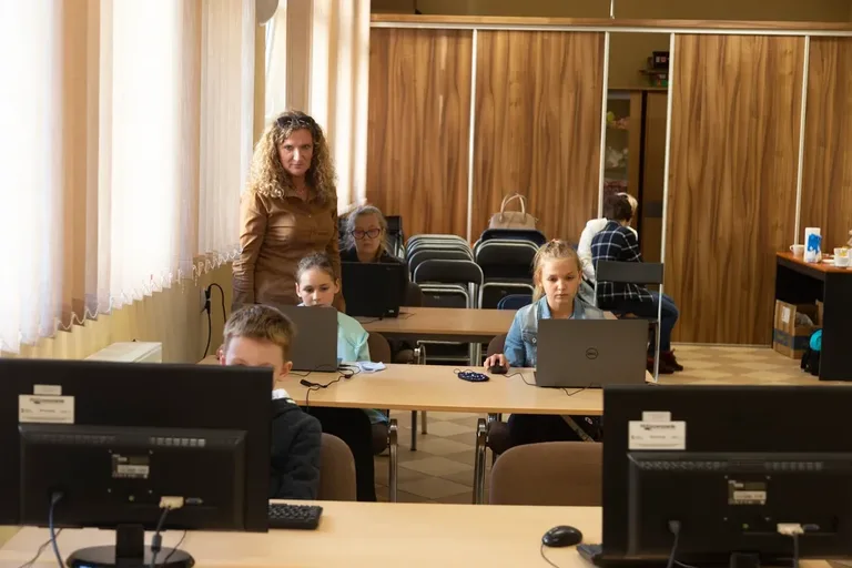 Warsztaty graficzne zorganizowane przez MBP (zdjęcia)