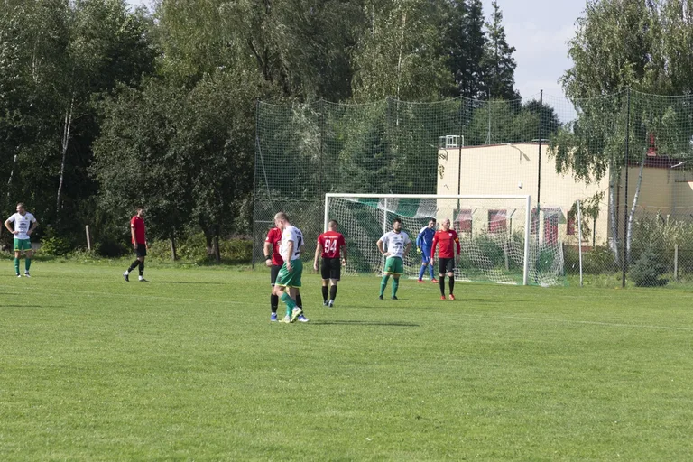 KS Ostrovia przegrywa z MKS-em Ciechanów (zdjęcia)