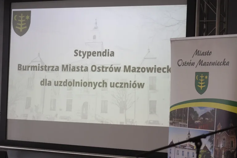 Zdalna szkoła + w Ostrowi Mazowieckiej (zdjęcia)