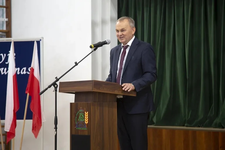 Uczniowie z Lubiejewa rozpoczęli rok szkolny (zdjęcia)