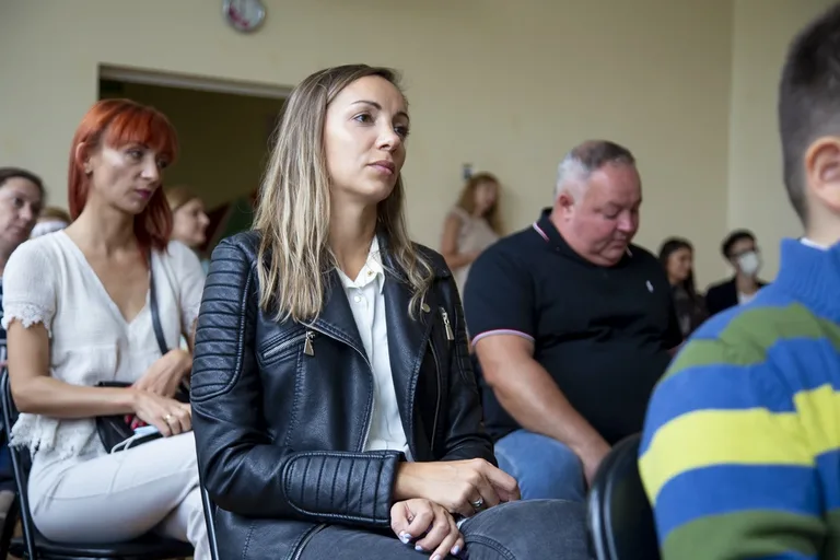 Rozpoczęcie roku szkolnego w "czwórce" (zdjęcia, wideo)