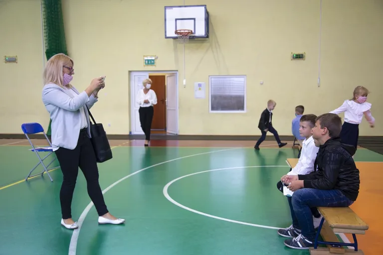 Szkoła Podstawowa nr. 2 rozpoczęła rok szkolny (zdjęcia)