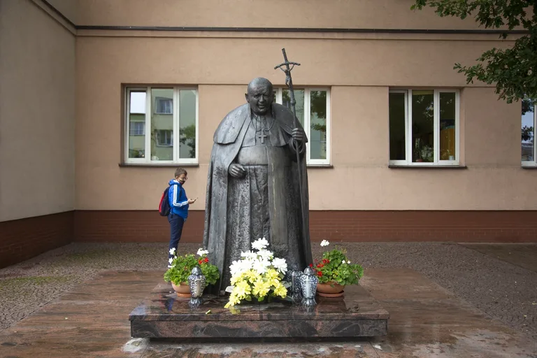 Szkoła Podstawowa nr. 2 rozpoczęła rok szkolny (zdjęcia)