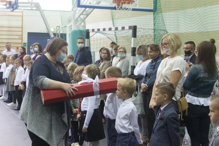 Ślubowanie pierwszaków w Szkole Podstawowej nr 1 (zdjęcia)