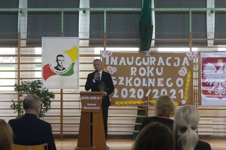 Rozpoczęcie roku szkolnego w Rubinku (zdjęcia)
