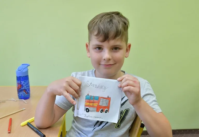 Biblioteka w Broku - wakacyjne zajęcia dla dzieci (zdjęcia)