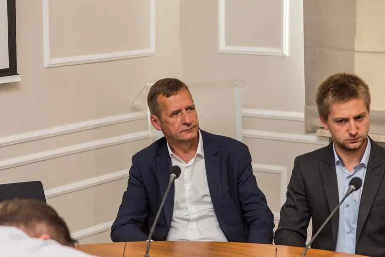 "Tarcza dla samorządów". Minister cyfryzacji przedstawił program (zdjęcia, wideo)