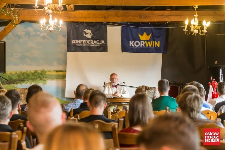 Janusz Korwin-Mikke w Ostrowi Mazowieckiej (zdjęcia, wideo)