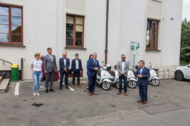 Kolejny sezon ze skuterami elektrycznymi (zdjęcia)