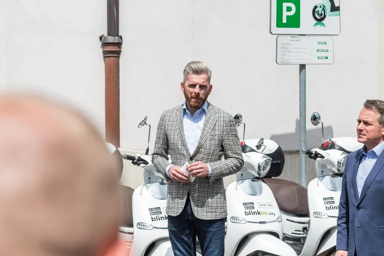 Kolejny sezon ze skuterami elektrycznymi (zdjęcia)