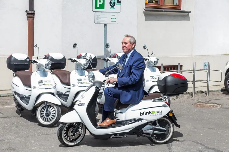 Kolejny sezon ze skuterami elektrycznymi (zdjęcia)