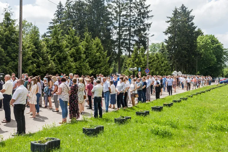 Procesje Bożego Ciała przeszły ulicami miasta (zdjęcia, wideo)