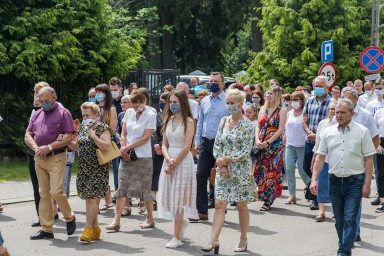 Procesje Bożego Ciała przeszły ulicami miasta (zdjęcia, wideo)