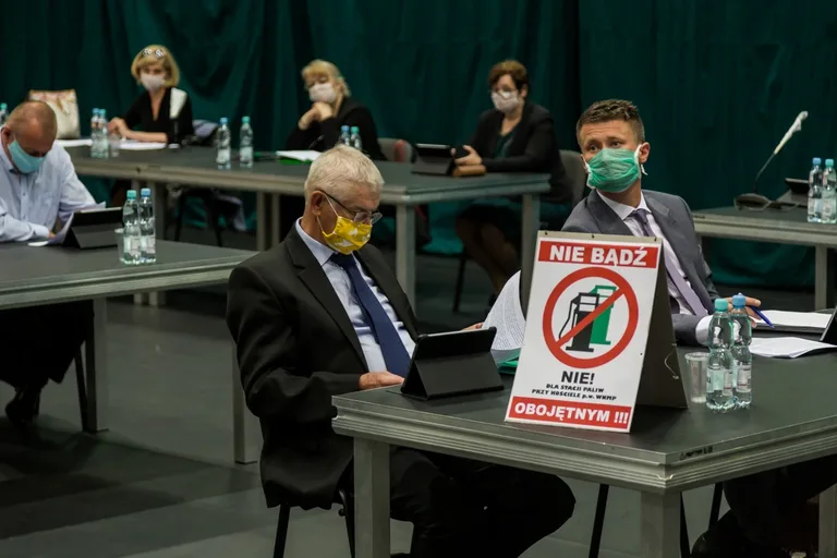 Mniejsze godziny pracy ostrowskich przedszkoli? Burzliwa sesja rady miasta (zdjęcia, wideo)