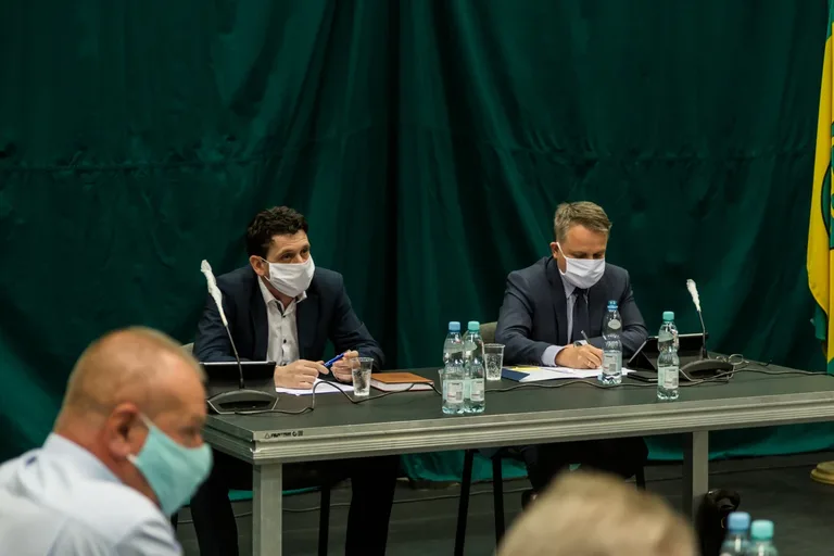 Mniejsze godziny pracy ostrowskich przedszkoli? Burzliwa sesja rady miasta (zdjęcia, wideo)