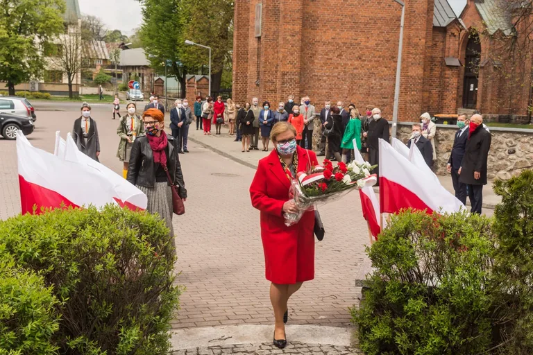 Skromne 3-cio majowe uroczystości pod Dębem Wolności