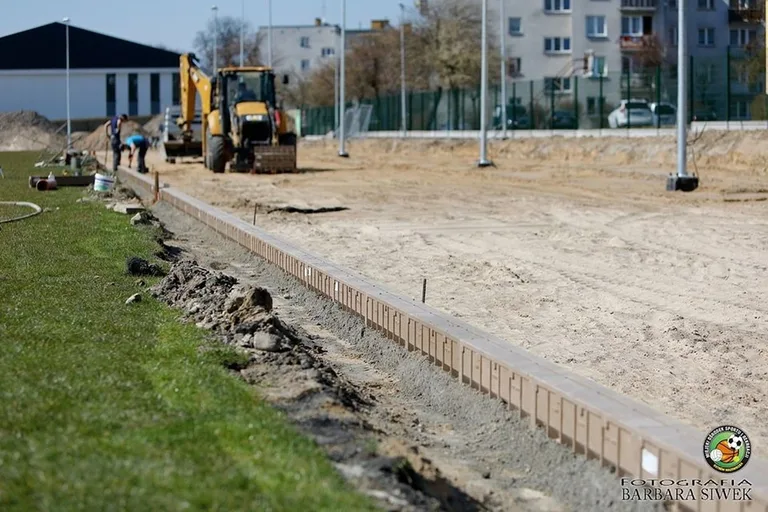 Remont elewacji budynku  MOSiR przy ulicy Warchalskiego 