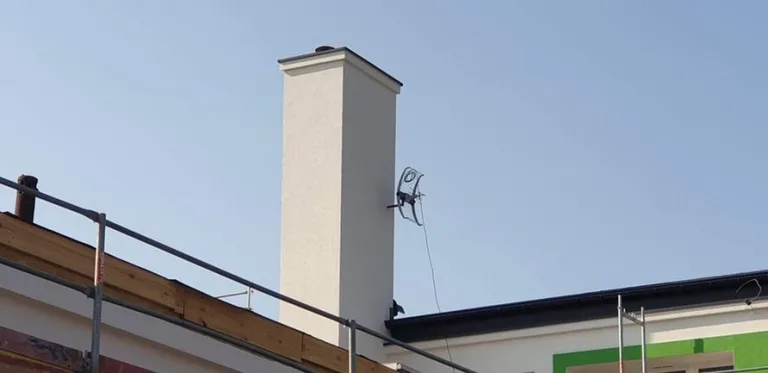 Budynek "czwórki" poddany jest termomodernizacji (zdjęcia)