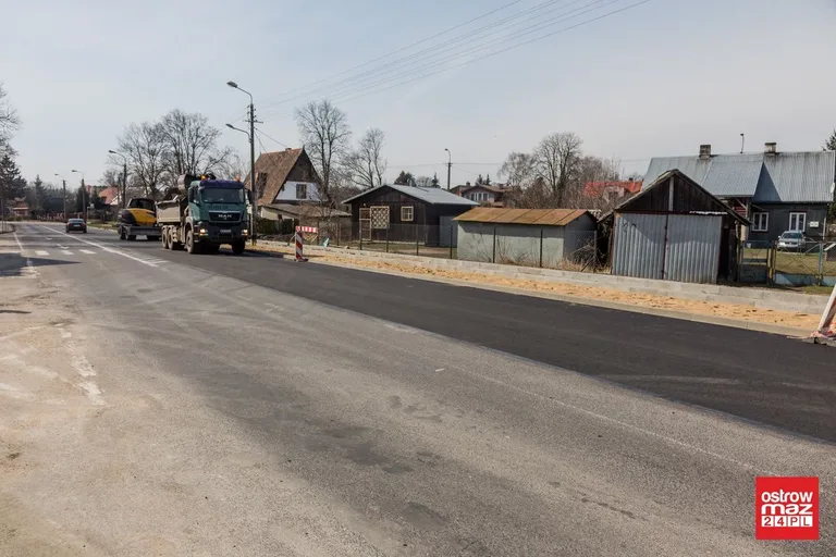 Nowy pas ruchu na ulicy Armii Krajowej (zdjęcia)