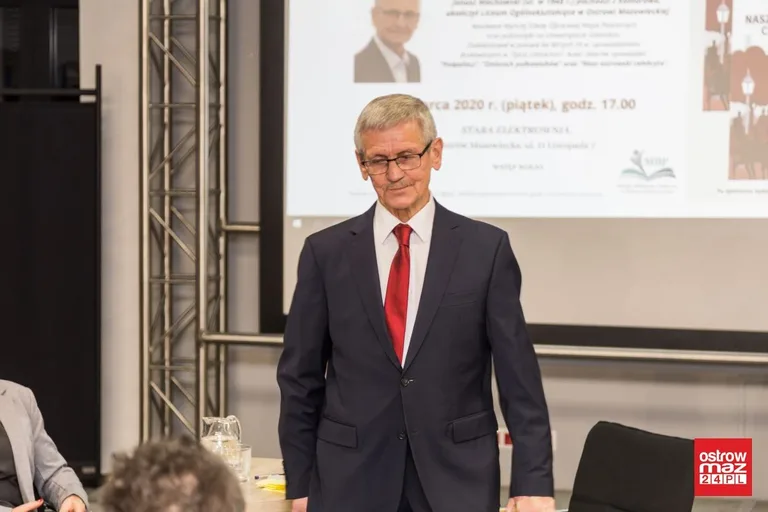 Janusz Wachowski w ostrowskiej bibliotece (zdjęcia, wideo)