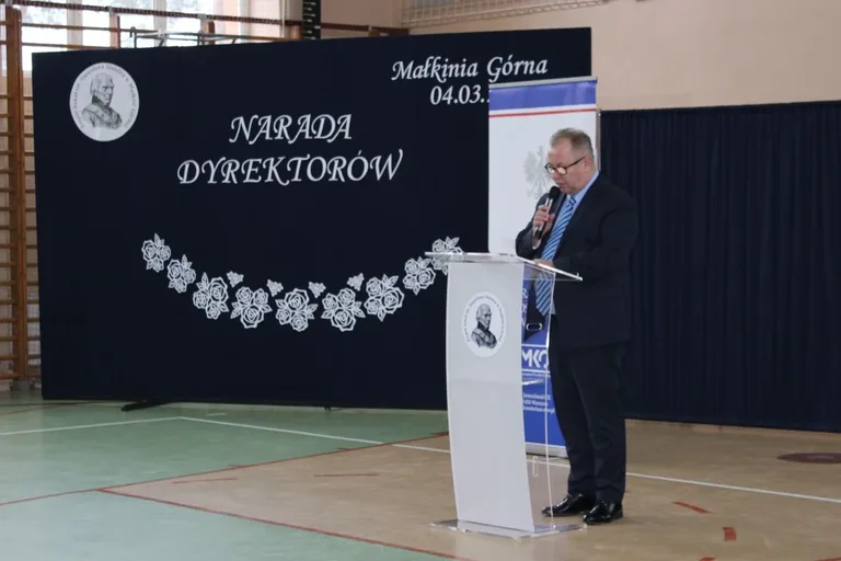 Narada dyrektorów szkół i placówek z powiatu ostrowskiego w Małkini Górnej (zdjęcia)