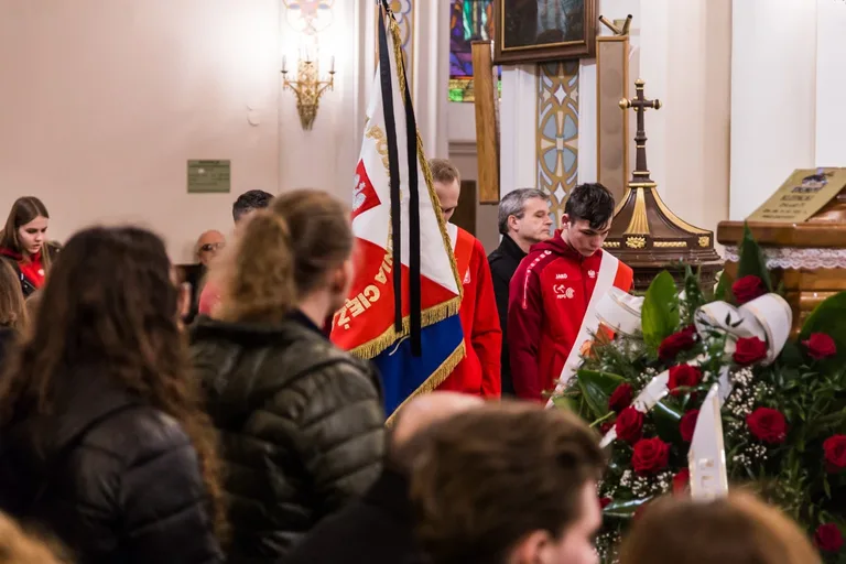 Mieszkańcy Ostrowi Mazowieckiej pożegnali Zygmunta Klepackiego (zdjęcia)