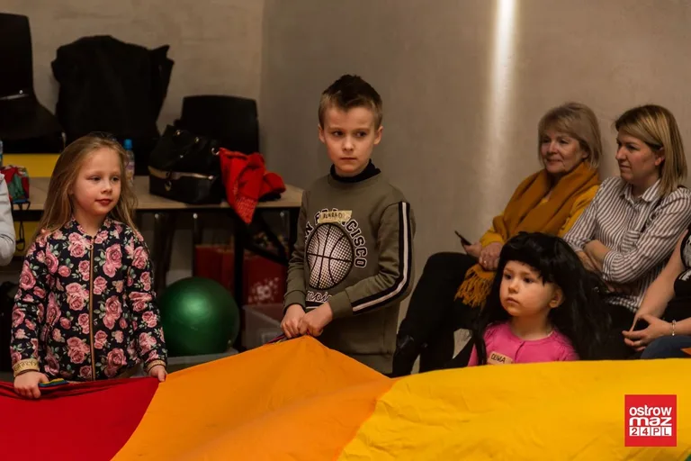 Bal karnawałowy dla dzieci z MDK (zdjęcia, wideo)
